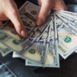 公務員でもOK！副業にならない稼ぎ方を完全解説